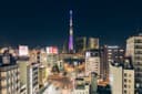灯光照明的东京晴空塔