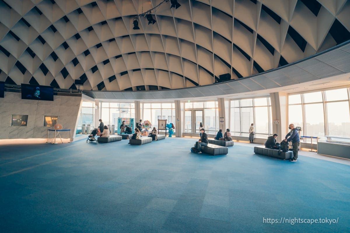 富士电视台球体展望室哈奇塔玛的氛围