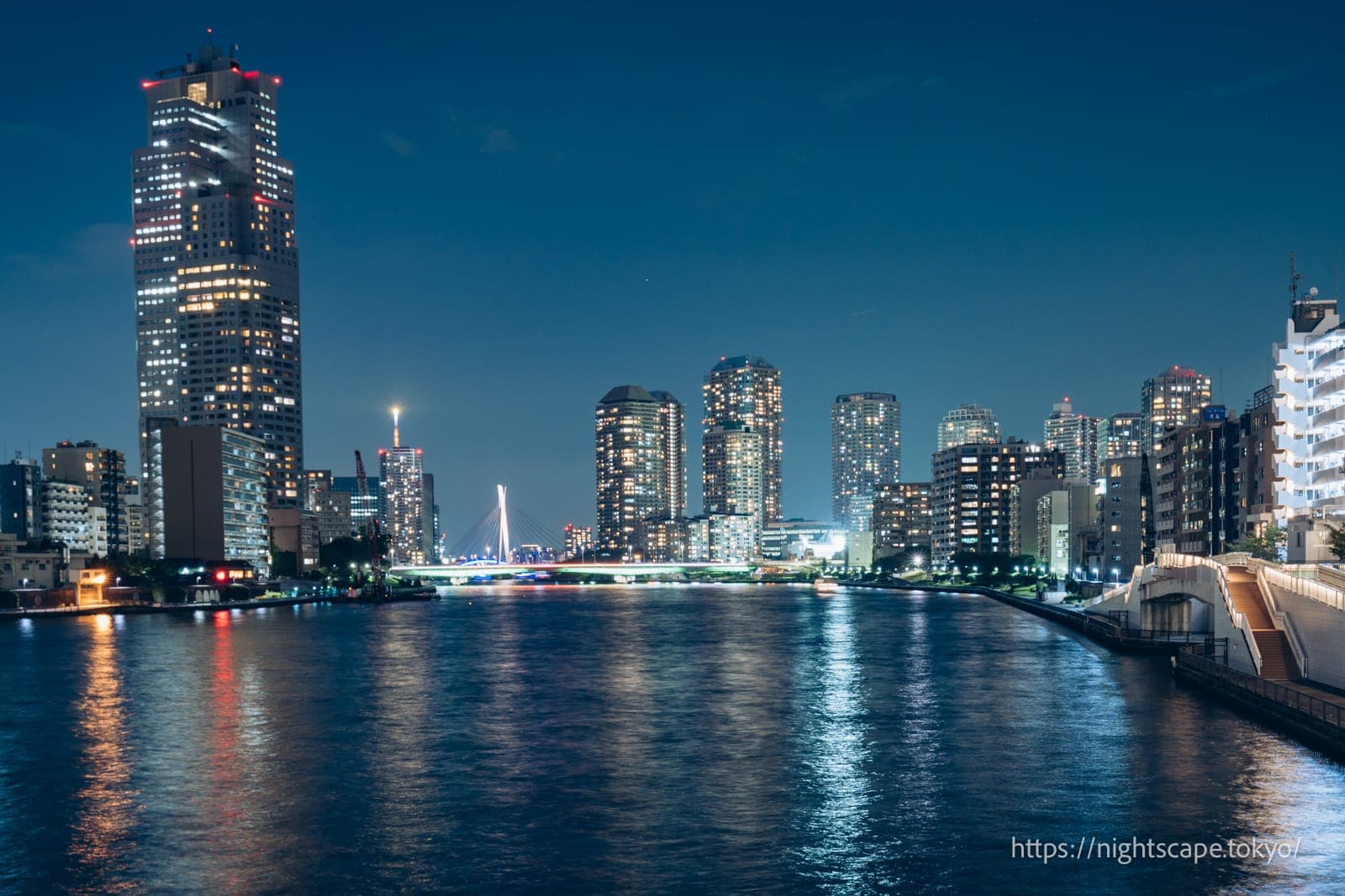从胜哄桥眺望的夜景（东侧）