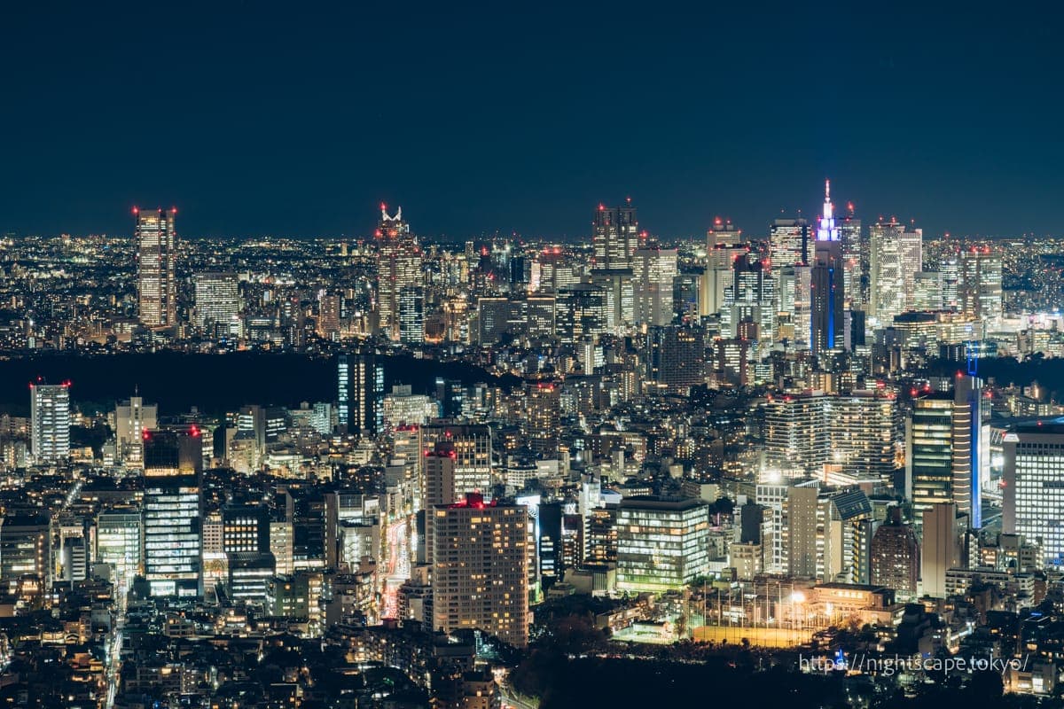 新宿高层建筑群夜景（北）