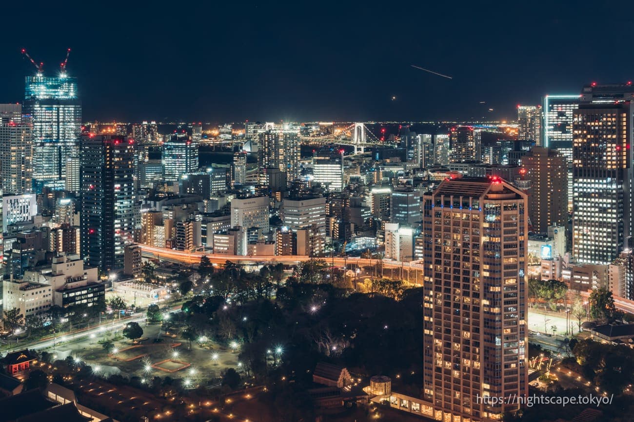 彩虹大桥和台场街景