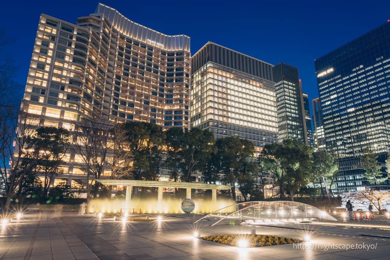 和田仓喷泉公园喷泉与皇宫酒店东京