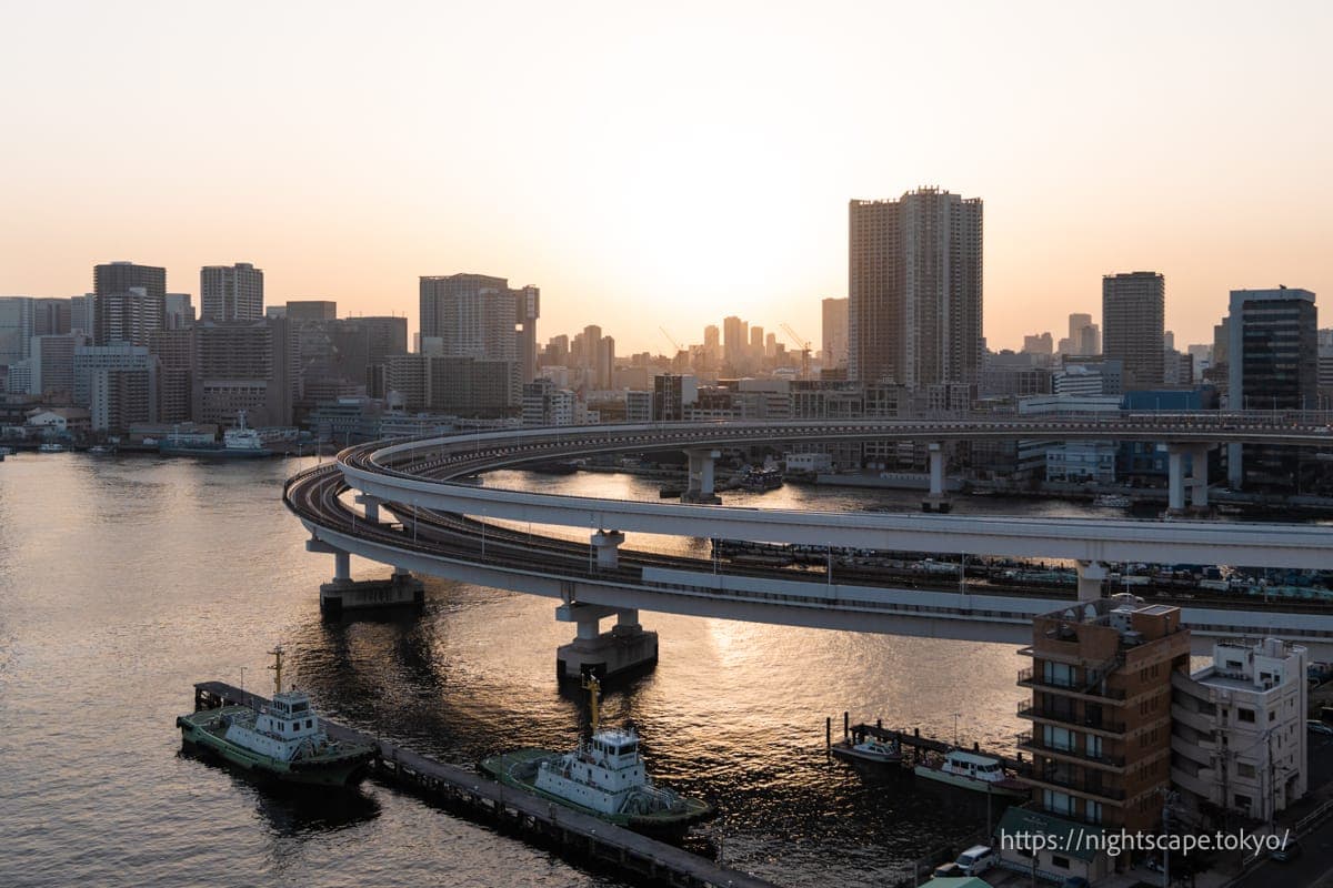 彩虹大桥的环形桥（南线路）