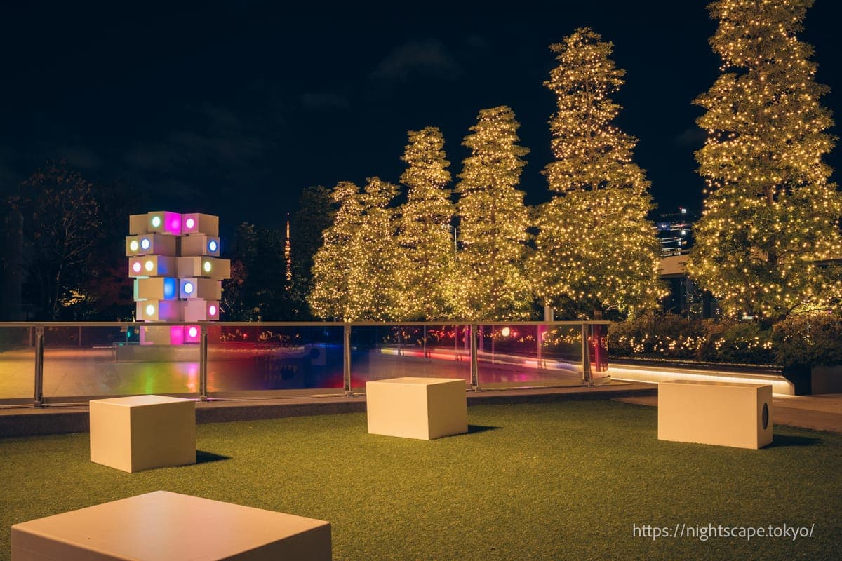 银座六本木举办的圣诞灯饰