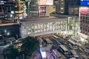 Connecting walkway of Shibuya Mark City