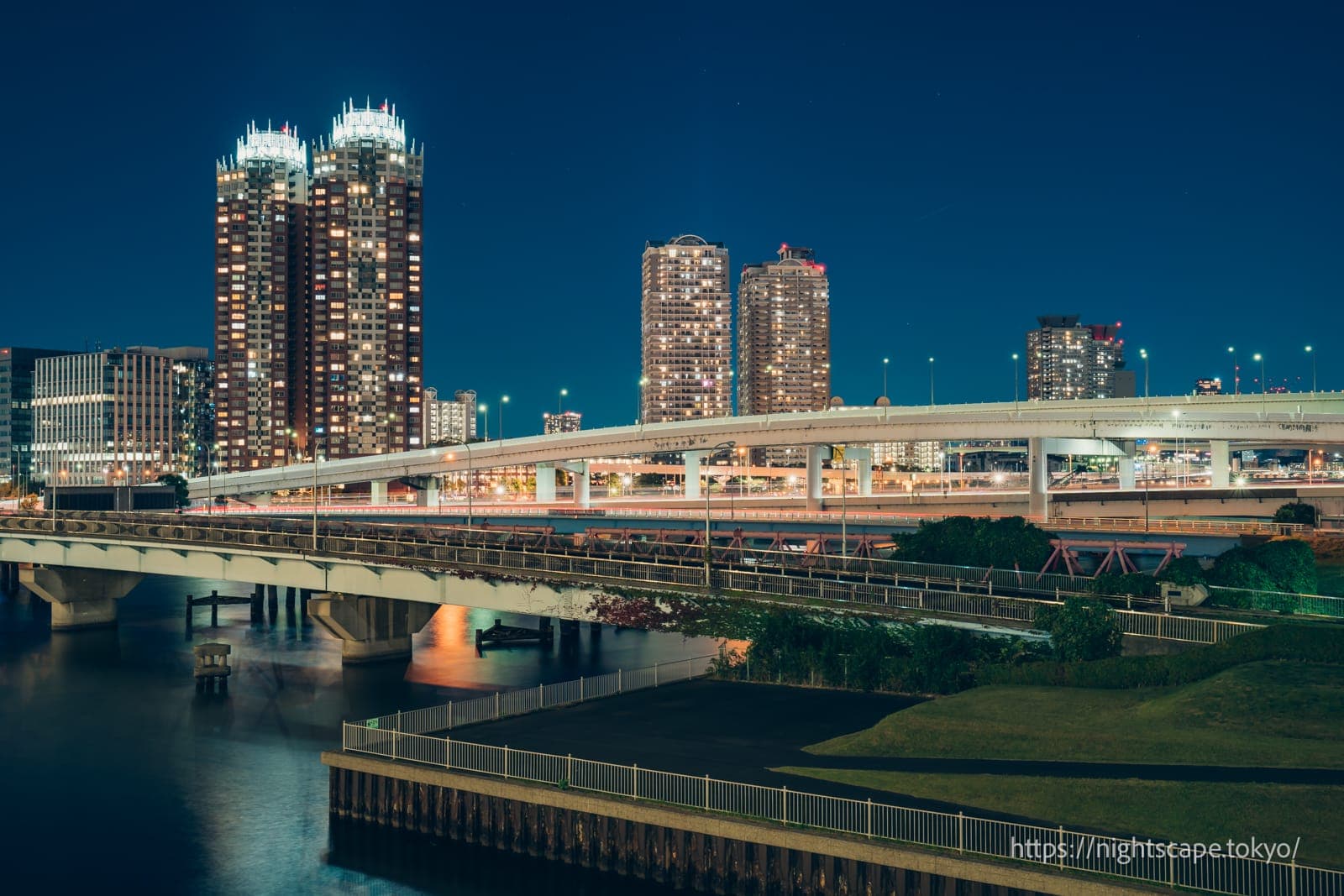 梦之大桥的夜景
