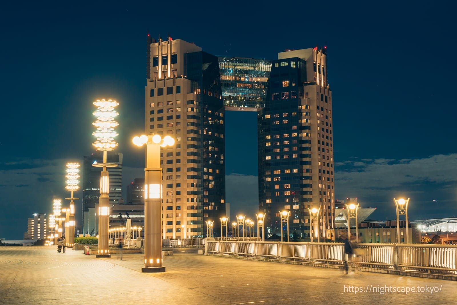 东京湾庭俱乐部与梦之大桥