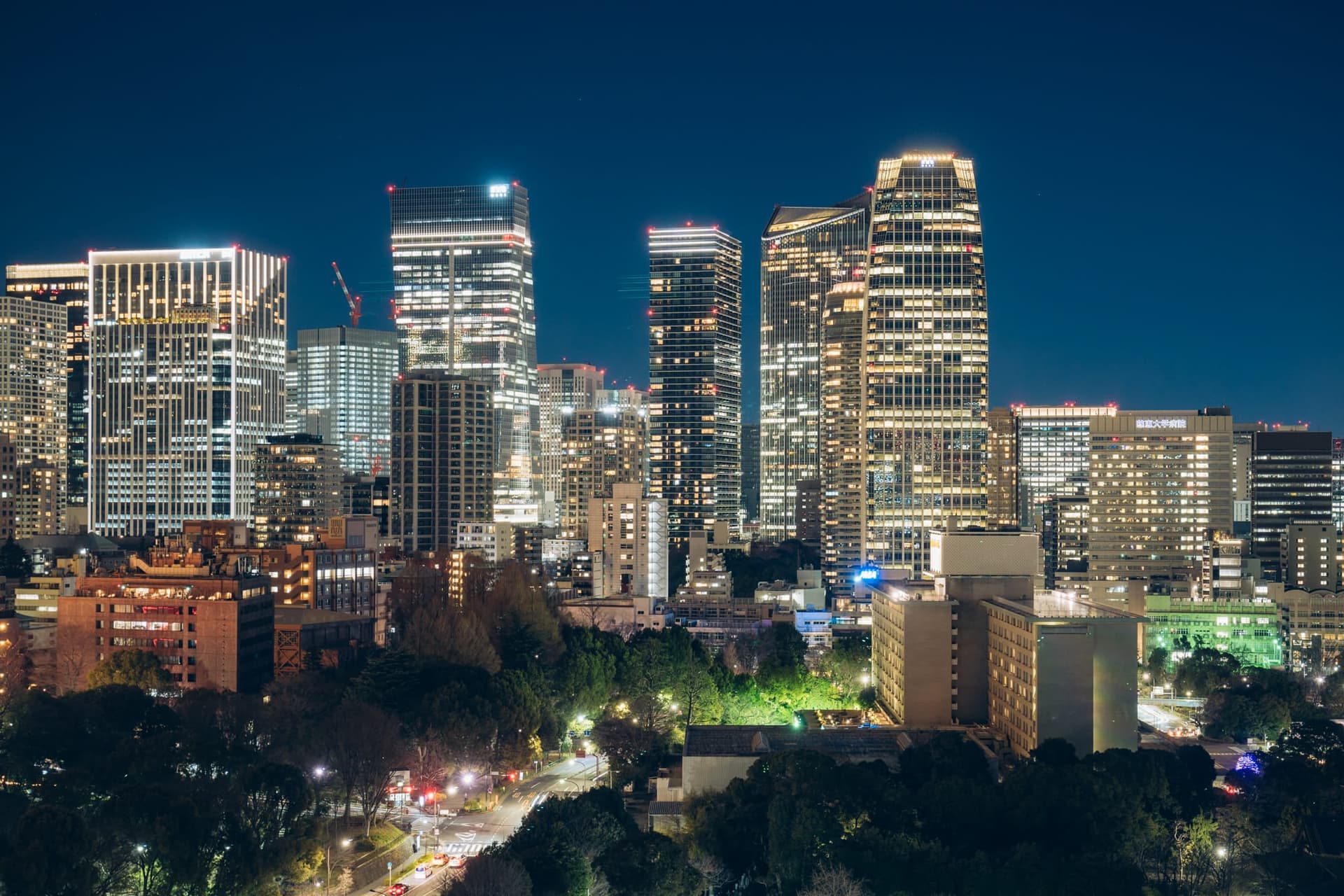 虎之门方向的高层建筑群