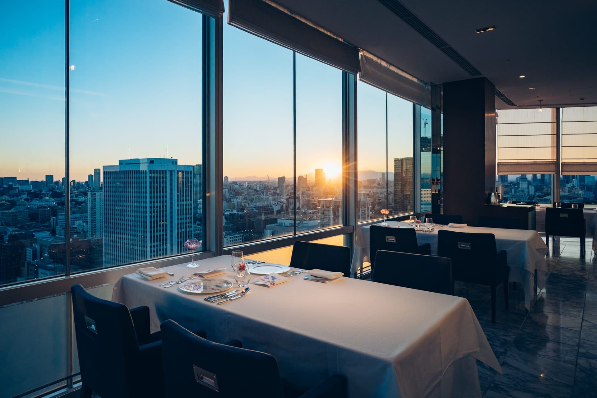 33层餐厅Breeze Vert氛围