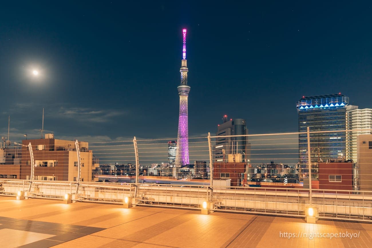 浅草EKIMISE 浅草晴空平台的夜景