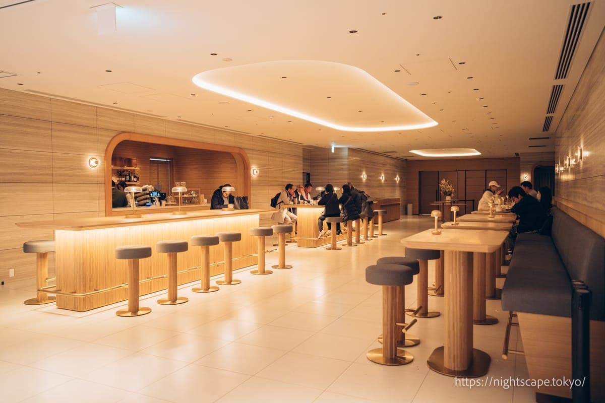 位於麻布台之丘34樓的咖啡酒吧