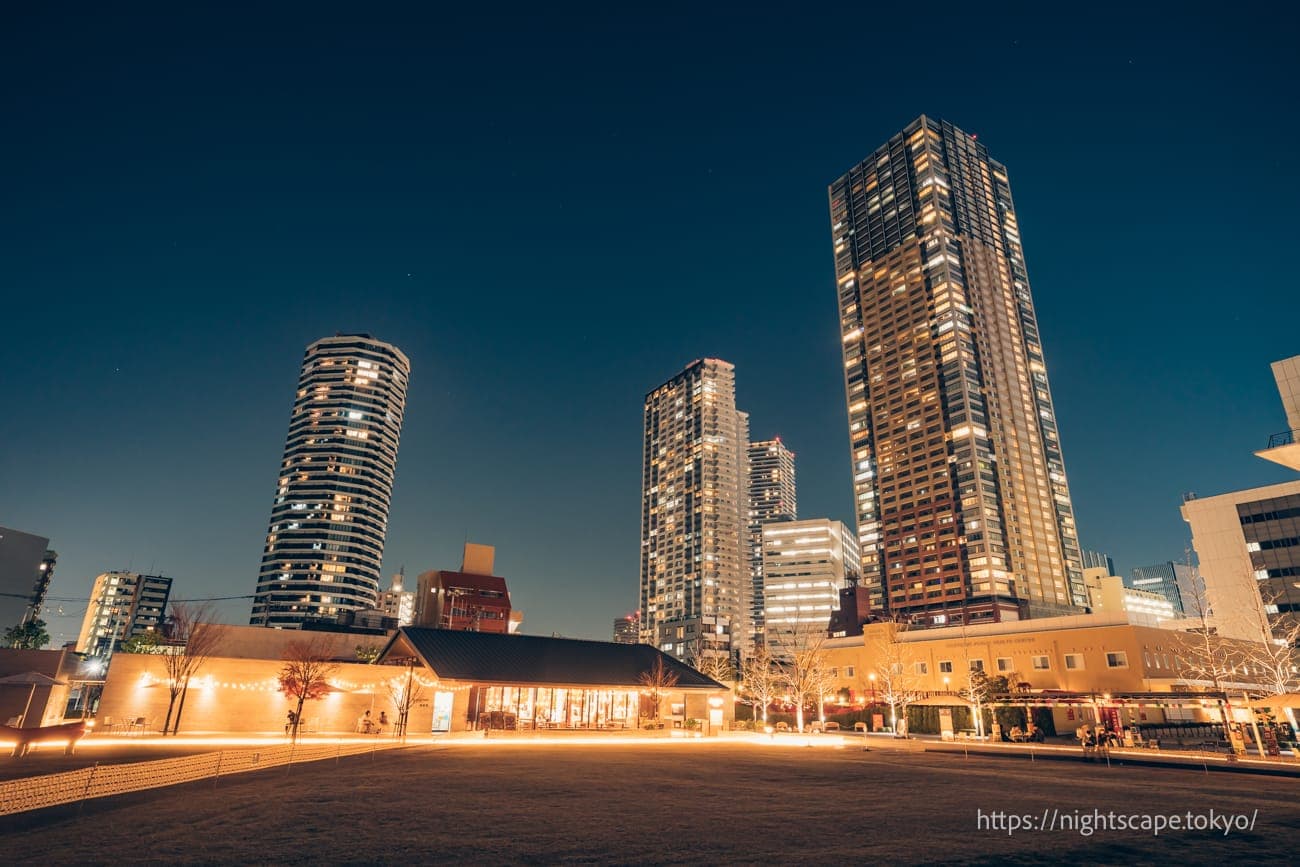 池袋太阳城公园的夜景
