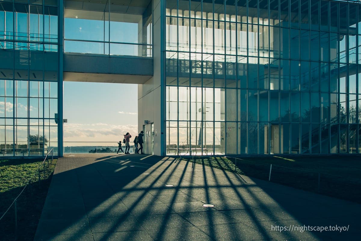 夕阳下的展望休息屋水晶景