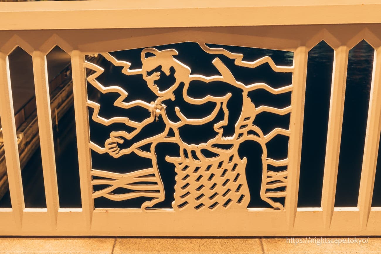 以力士为造型的栏杆