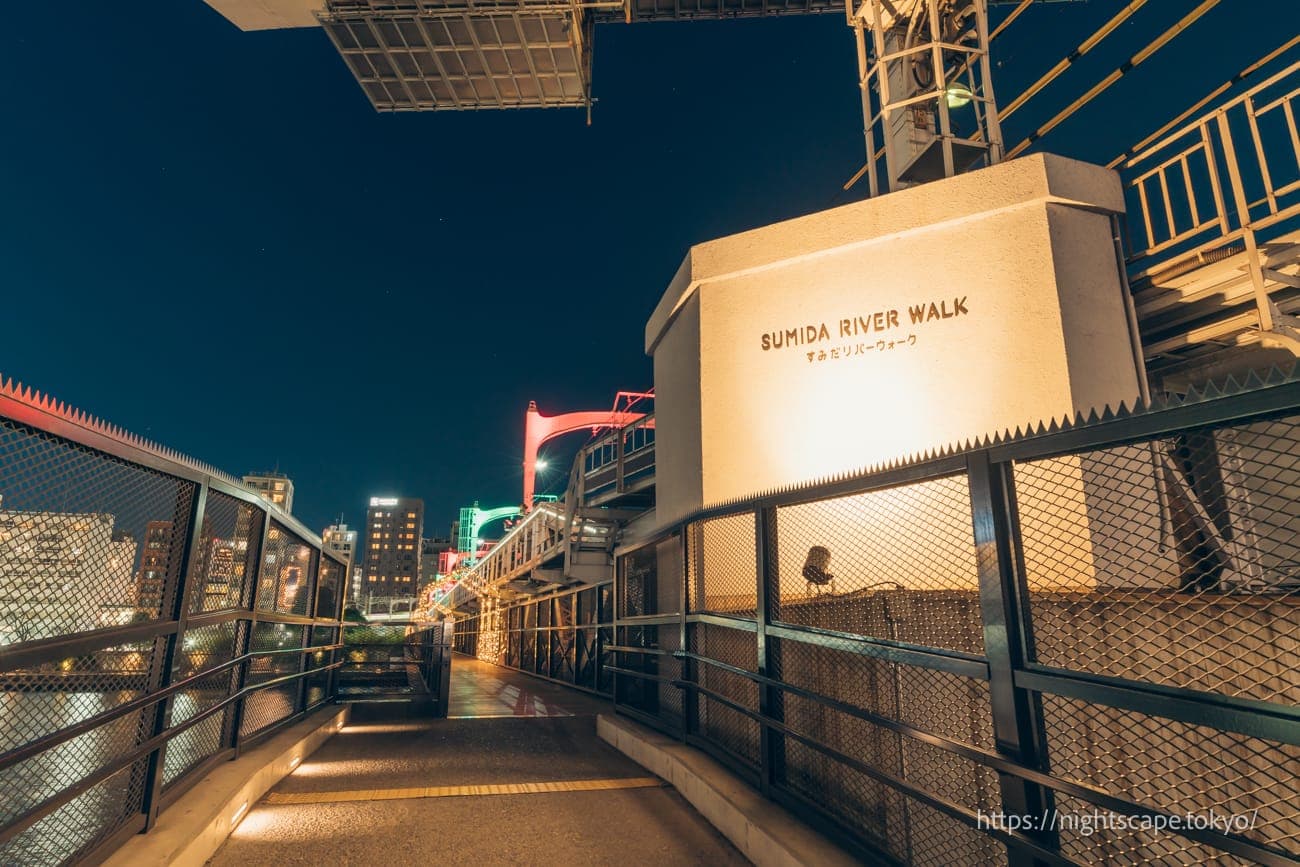 墨田河滨步道的氛围