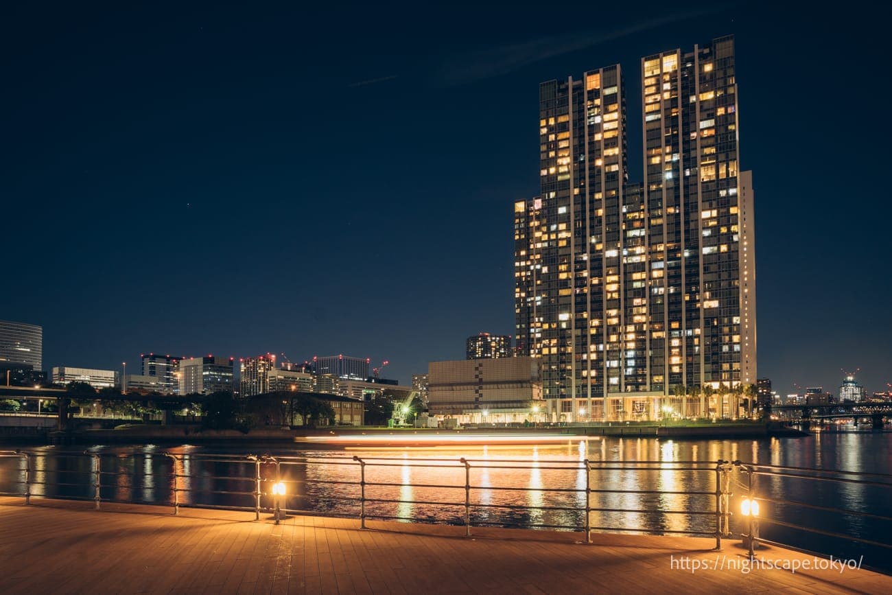 天王洲岛第一水边广场的夜景