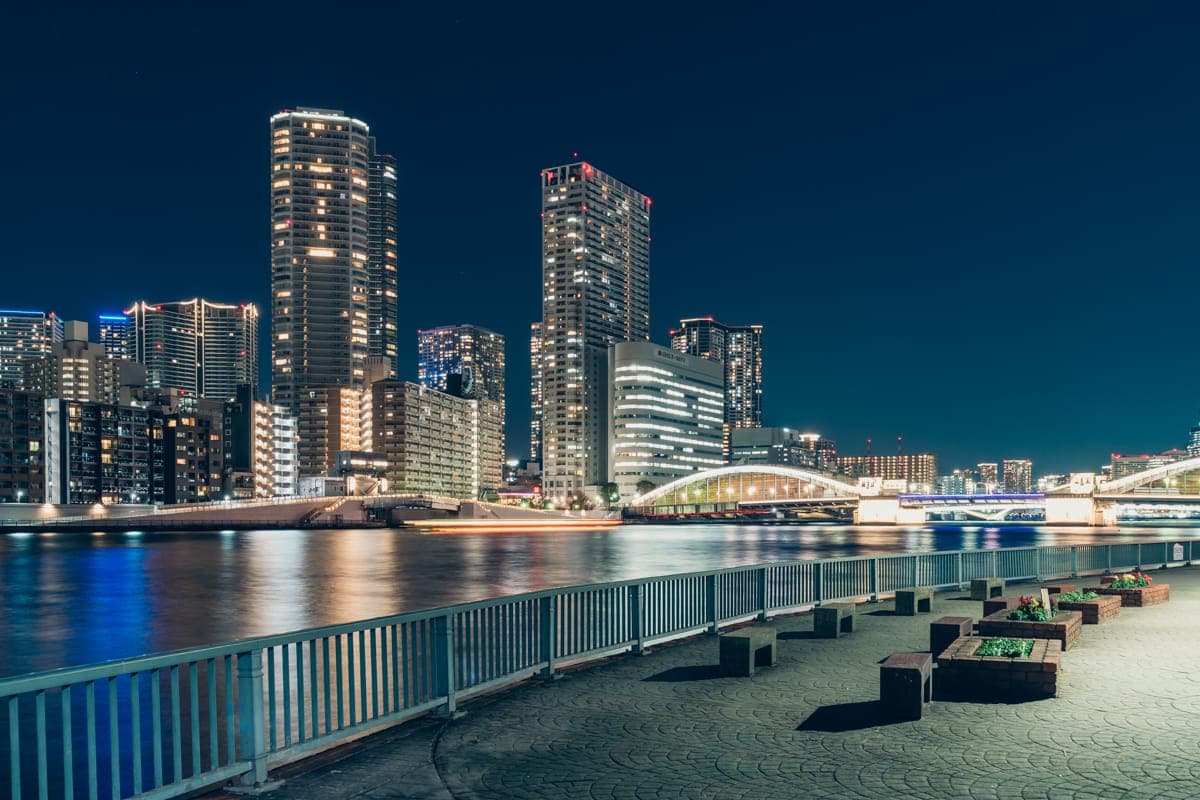 明石町河岸公园夜景（胜鬨桥方向）