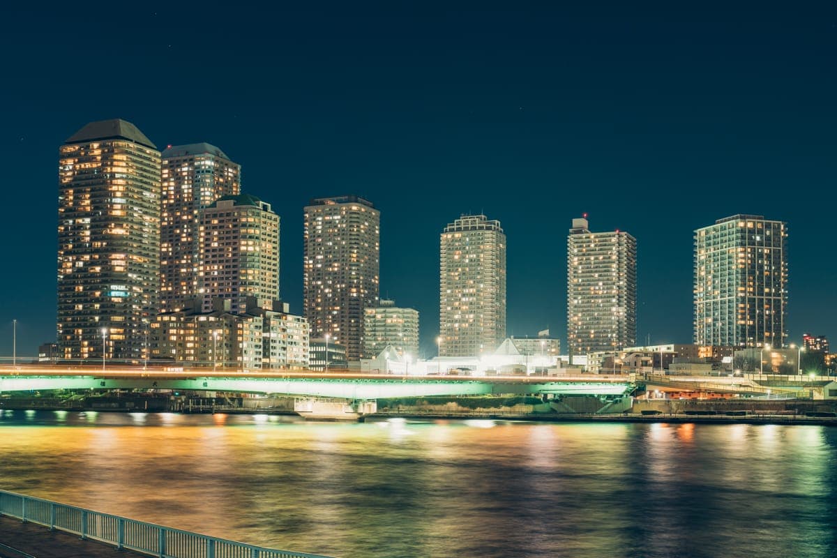 明石町河岸公园的夜景