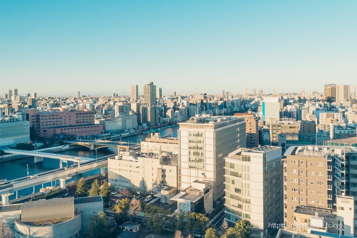APA酒店两国站塔楼客房的景观