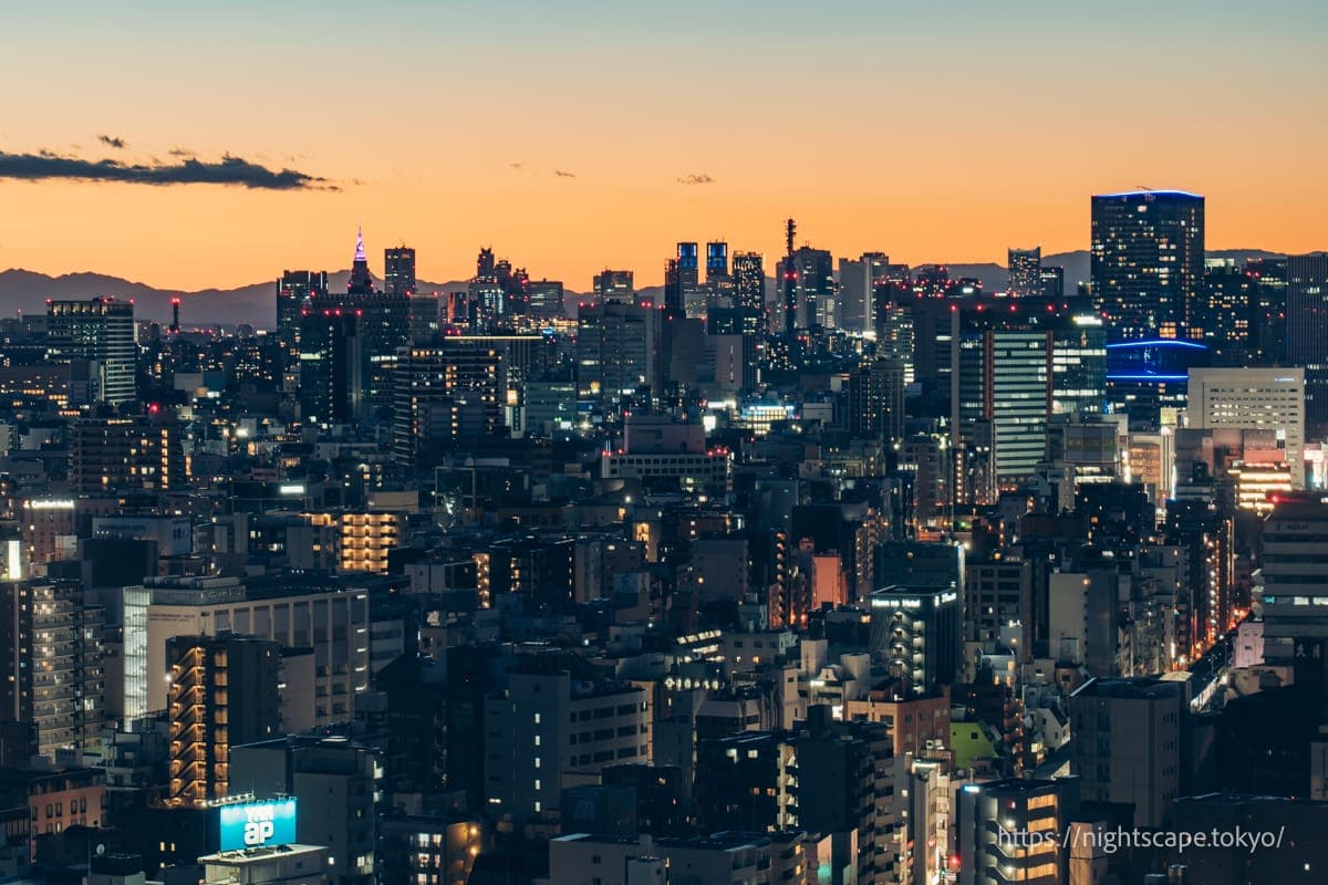 新宿方向的高层建筑群