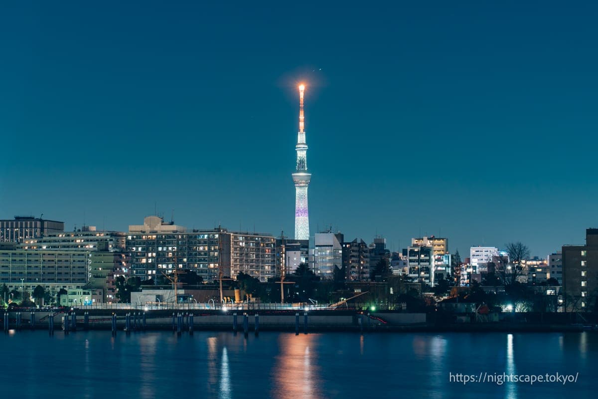 从朝潮大桥眺望东京晴空塔