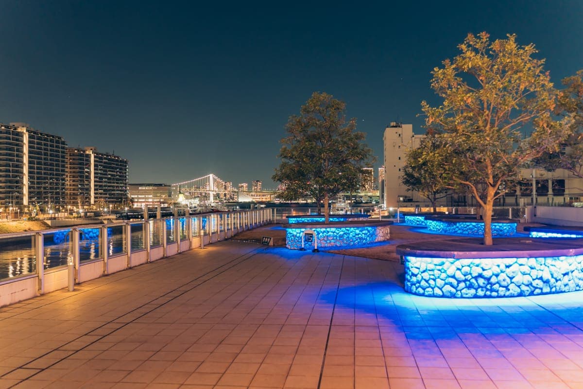 海滨附楼周边的广场