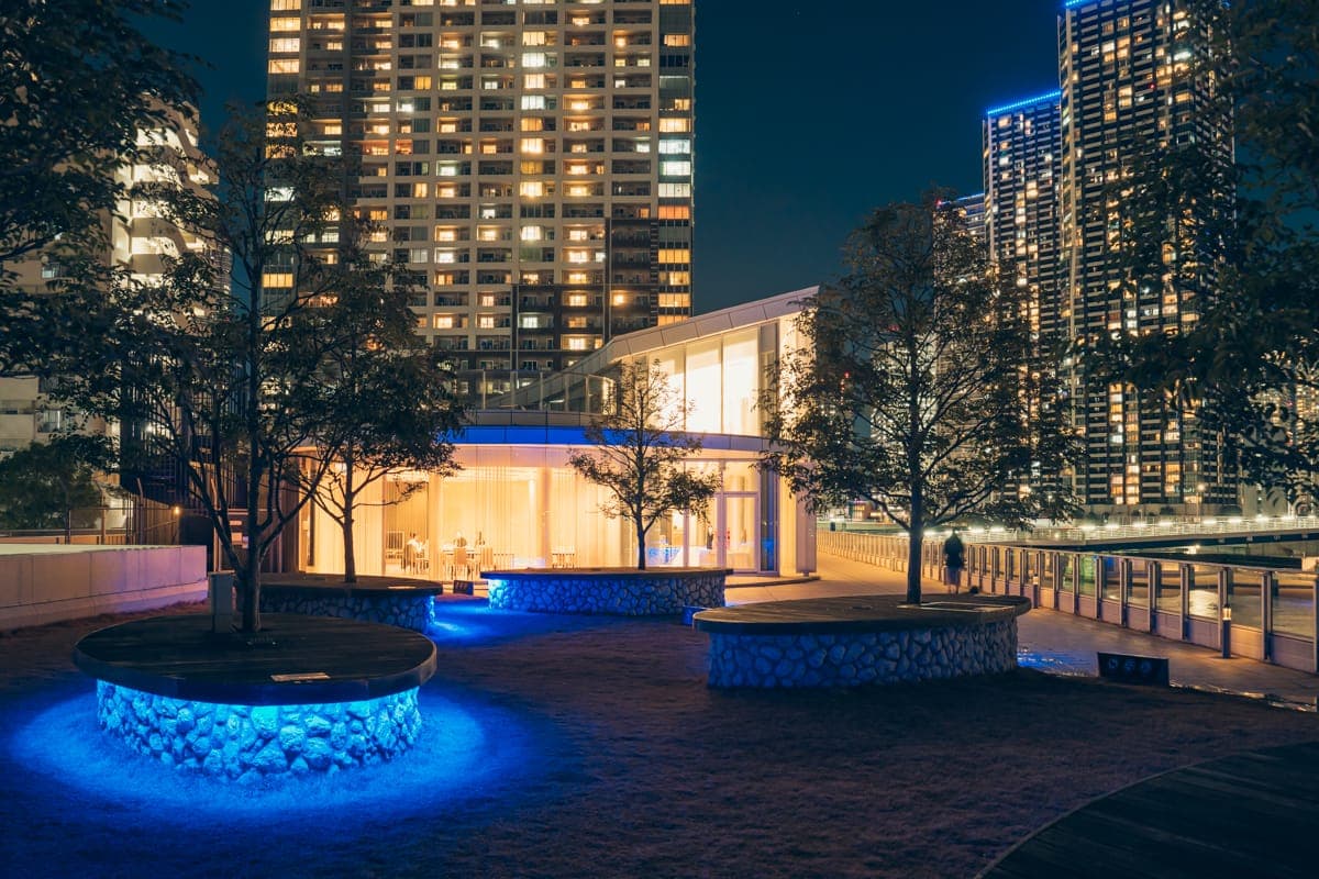 海滨附楼周边的广场