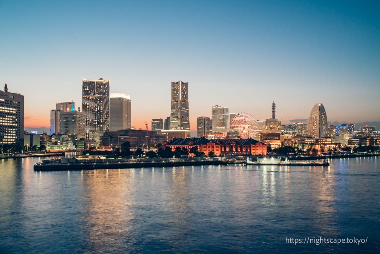 宝石般的港未来夜景