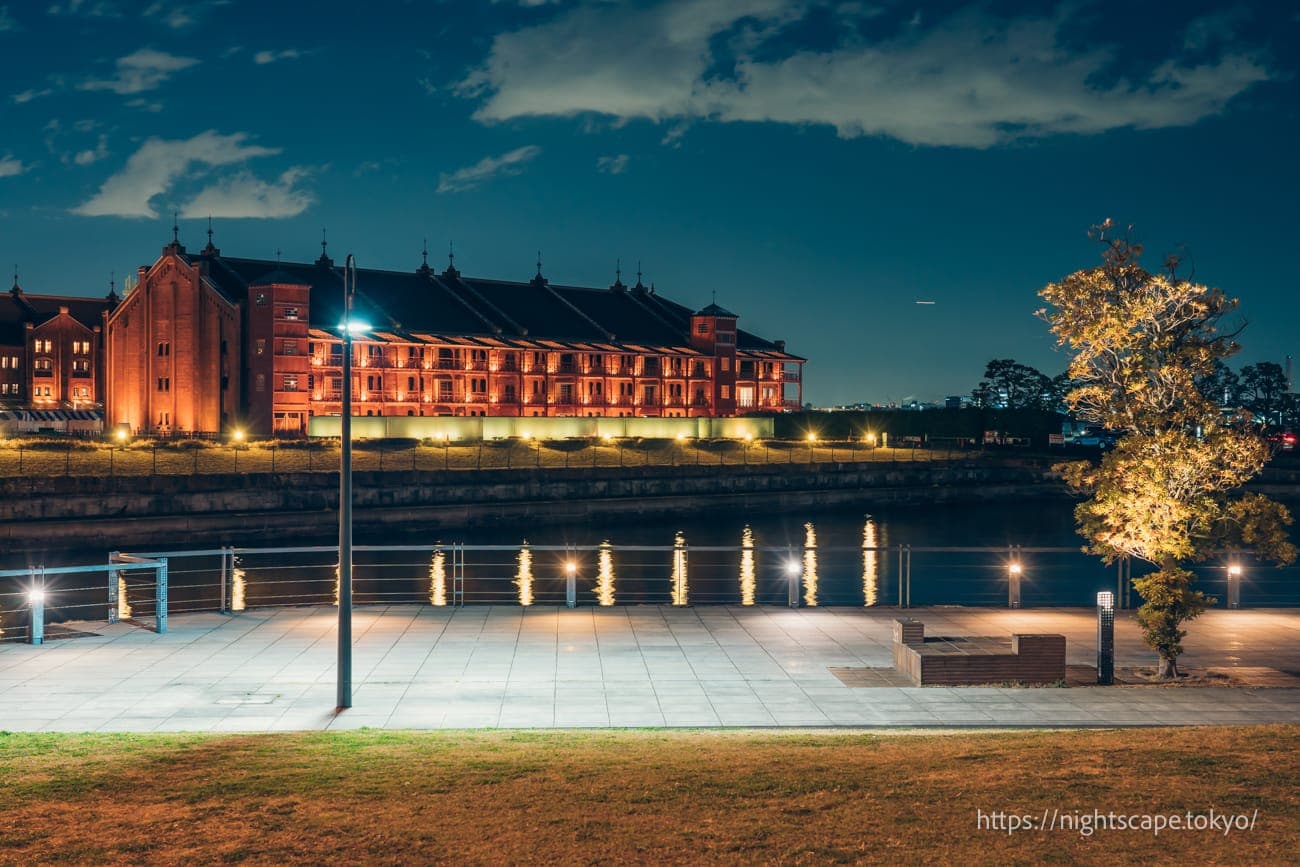 从象鼻公园眺望红砖仓库