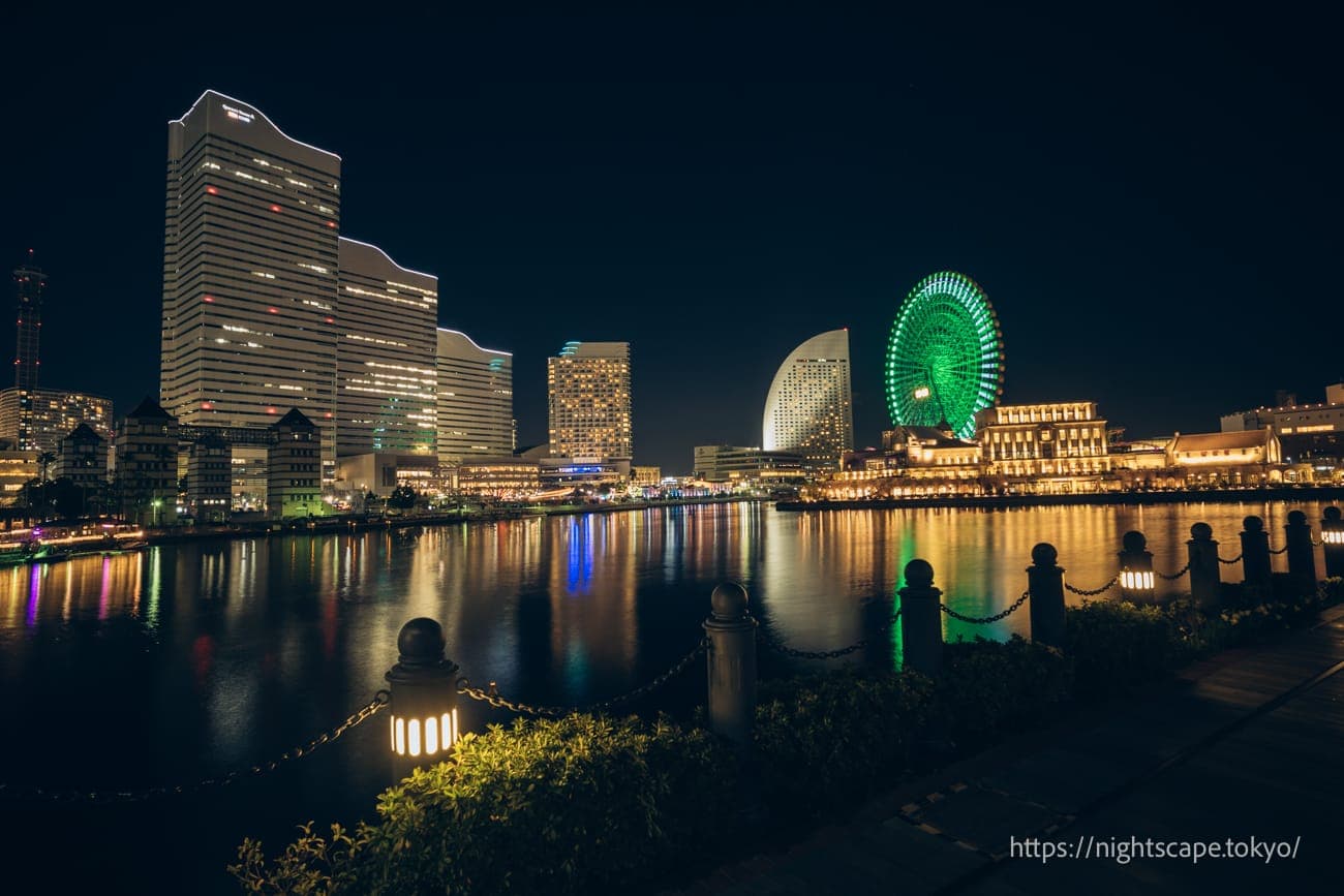 从汽车道眺望港未来夜景