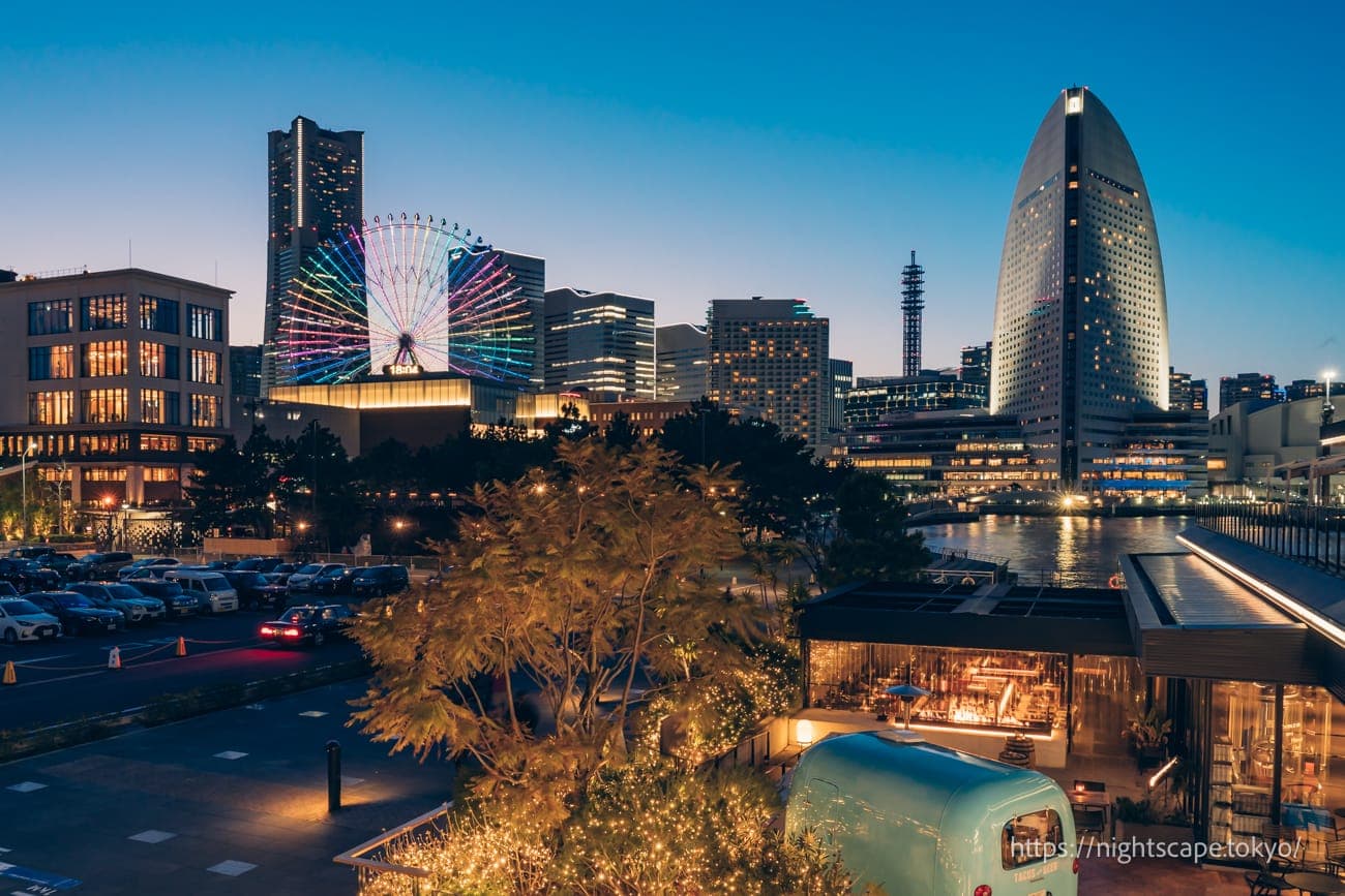 从横滨锤头眺望未来港21方向的夜景