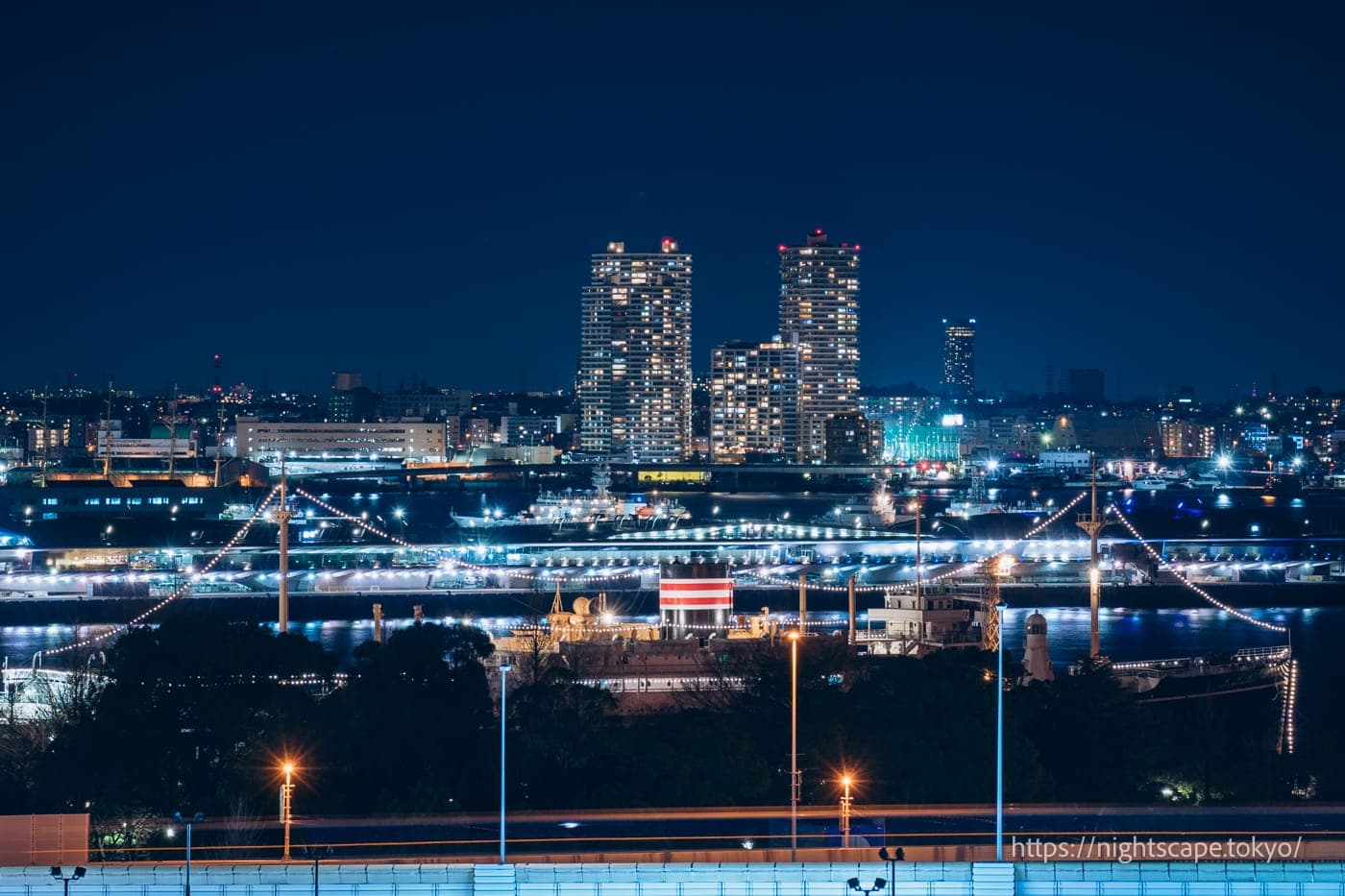 横滨站周边的高层建筑群