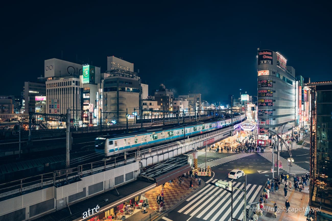 上野之森樱花露台的夜景
