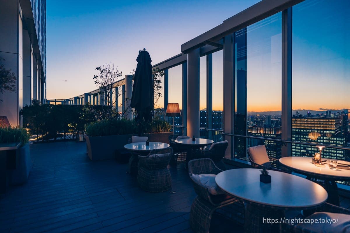 宝格丽东京40层的户外平台