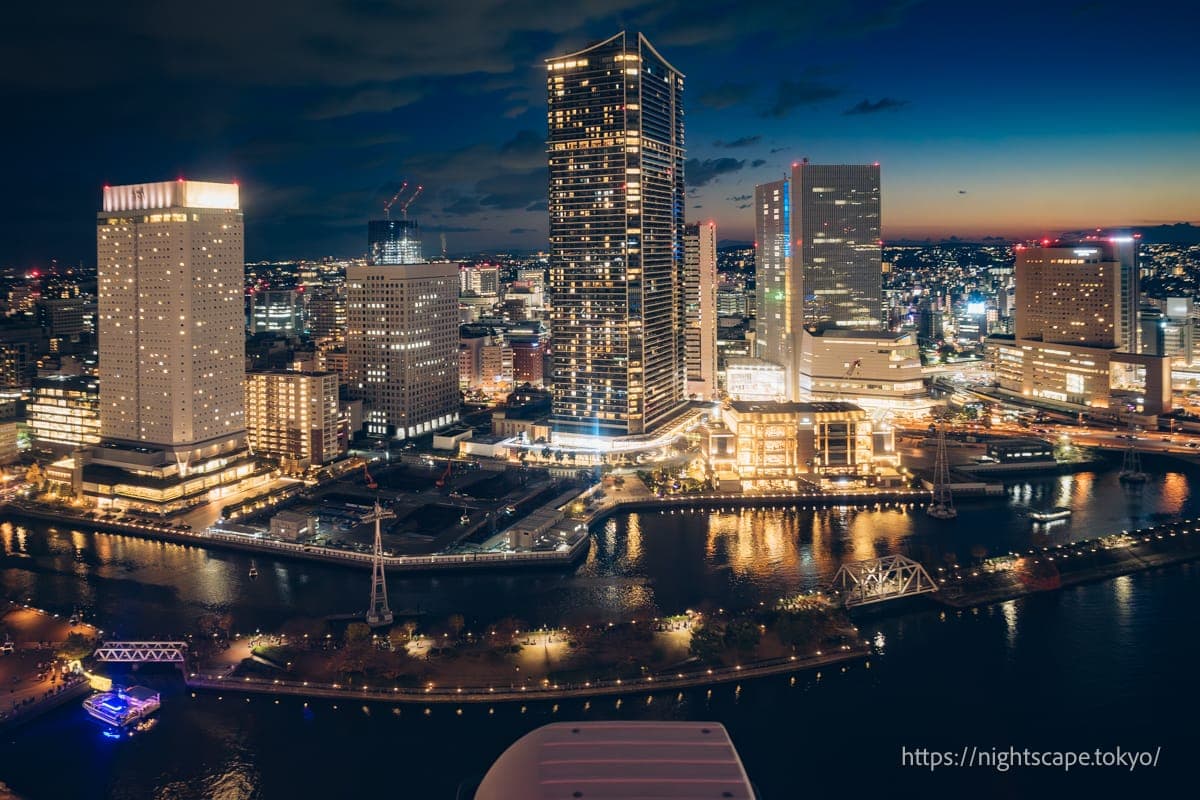 從大觀覽車・宇宙時鐘21眺望的夜景