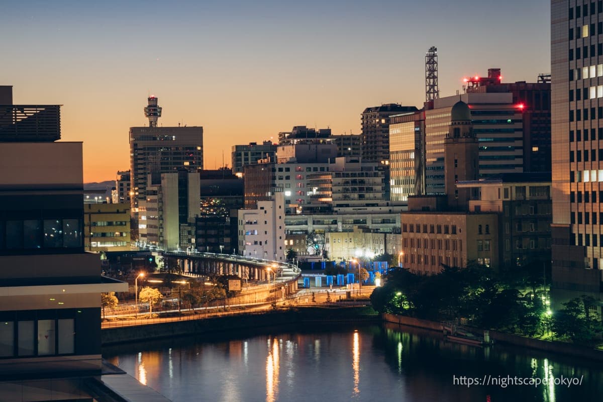 黎明前横滨港周边的街景②