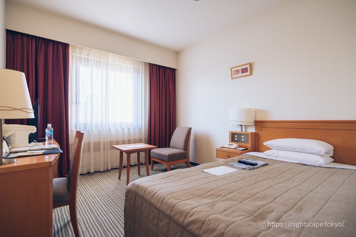 横滨航海者酒店客房的氛围