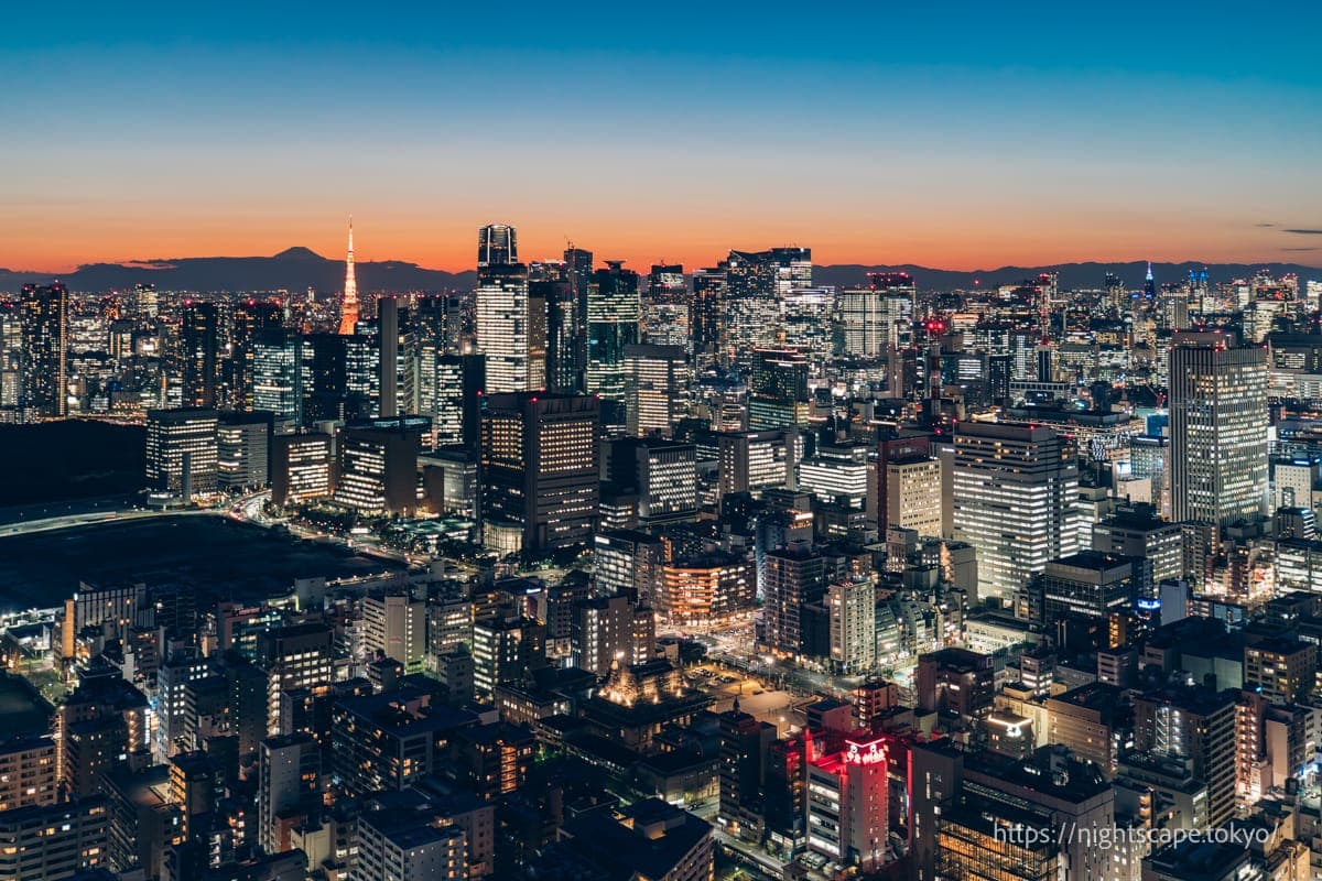 從路加餐廳與天空酒廊眺望的夜景
