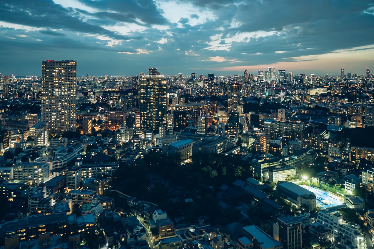 从纽曼高轮·LUFTBAUM眺望的夜景
