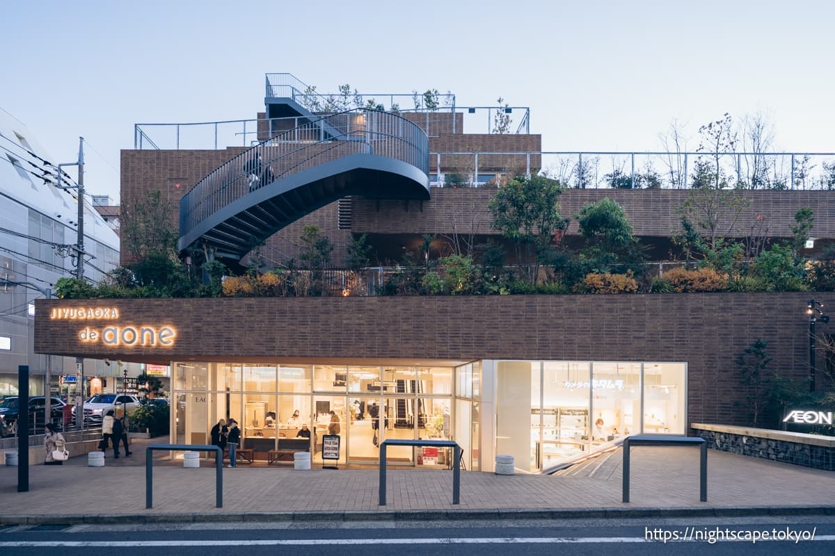 自由之丘 杜 奥内的外观