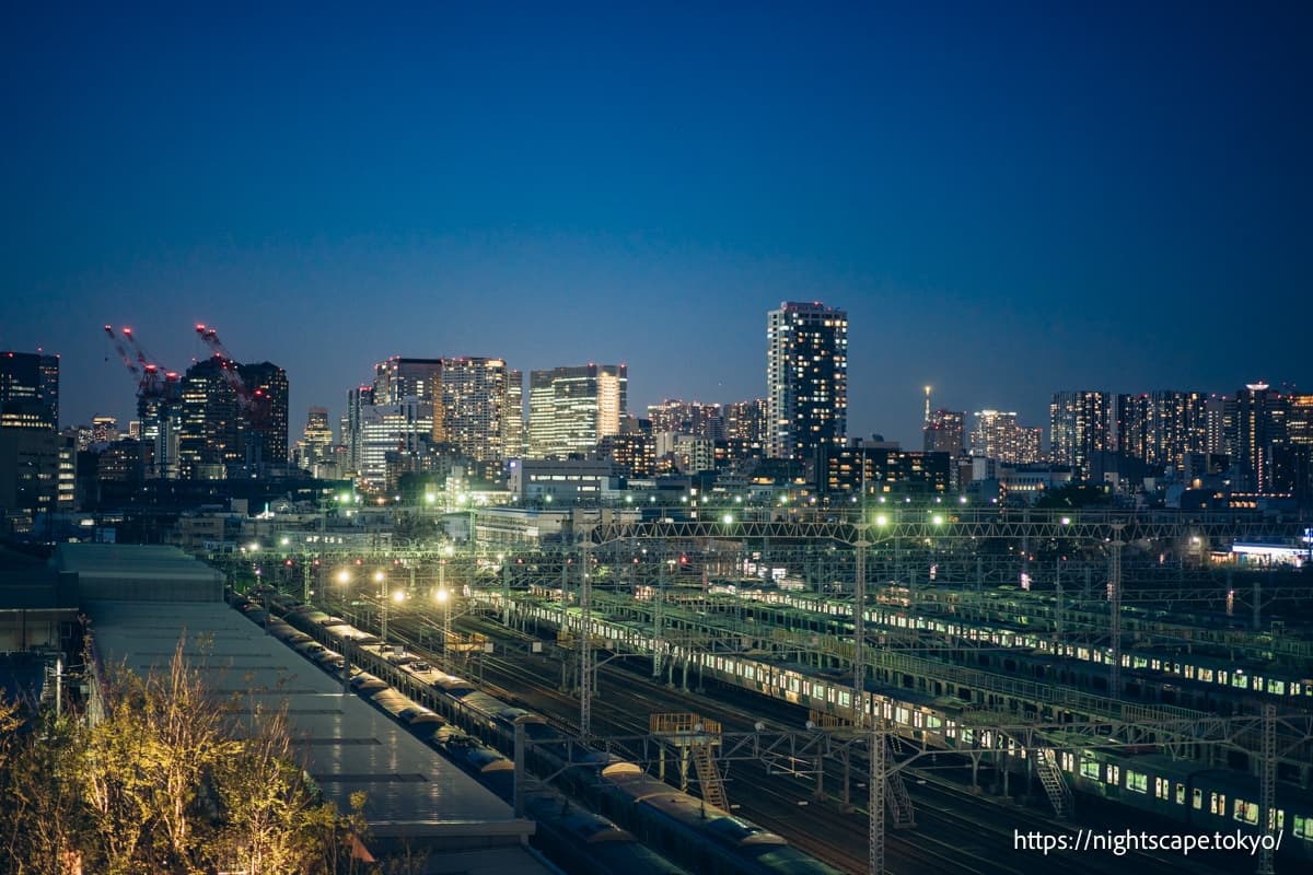 从大井町TRACKS欣赏的电车景观