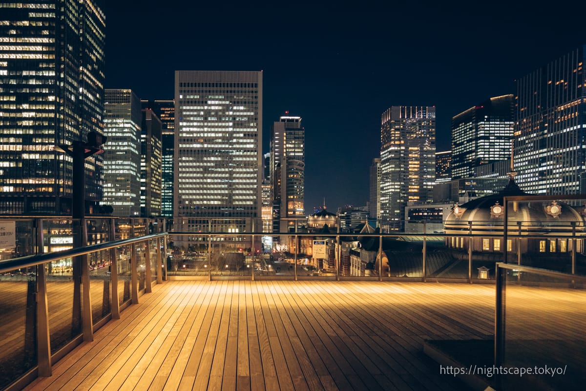 Atmosphere of KITTE Rooftop Garden