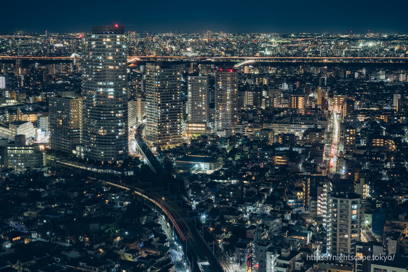 Night view of the area around Hikihfune Station