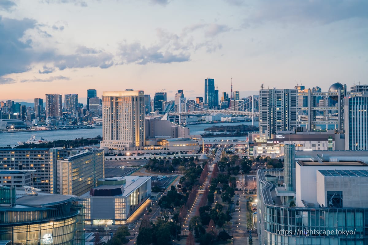 The overlapping view of Tokyo Tower and Rainbow Bridge