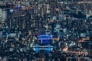 Eitaibashi Bridge and Kiyosu Bridge lit up.