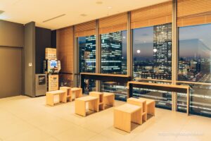 Atmosphere of the observation floor on the 12th floor of Daimaru Tokyo Store