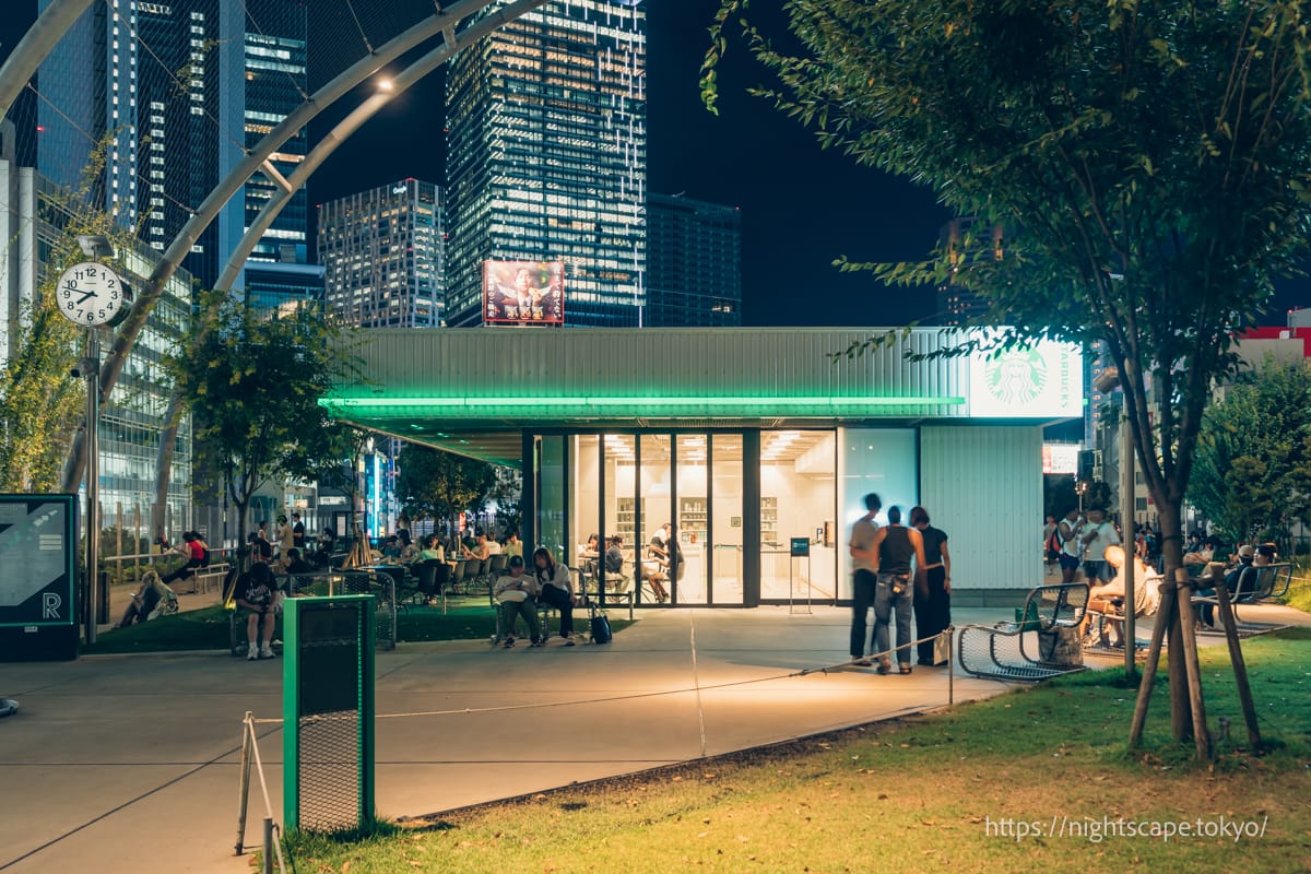 Starbucks in Miyashita Park.