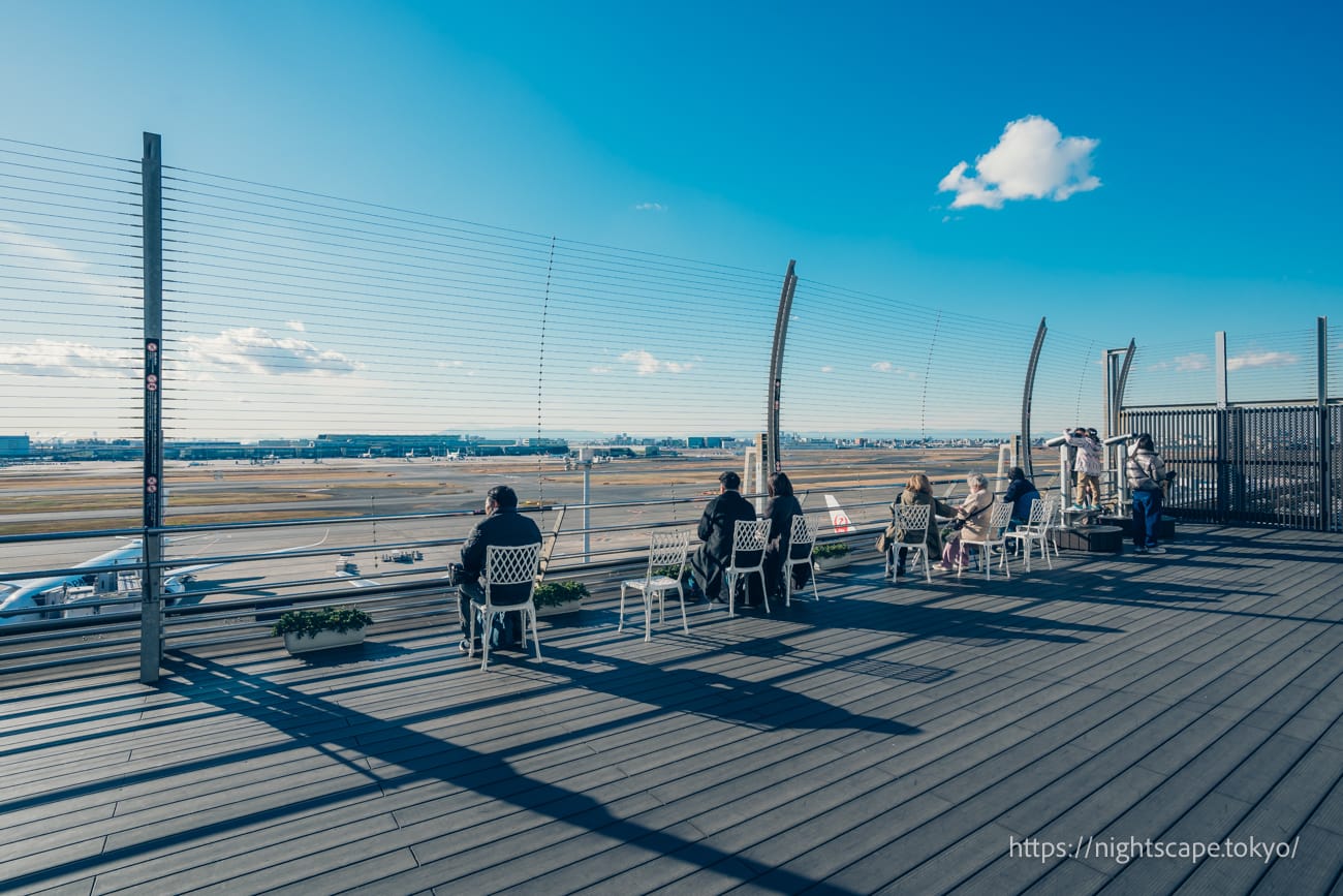 Haneda Airport Terminal 1 Observation Deck Atmosphere