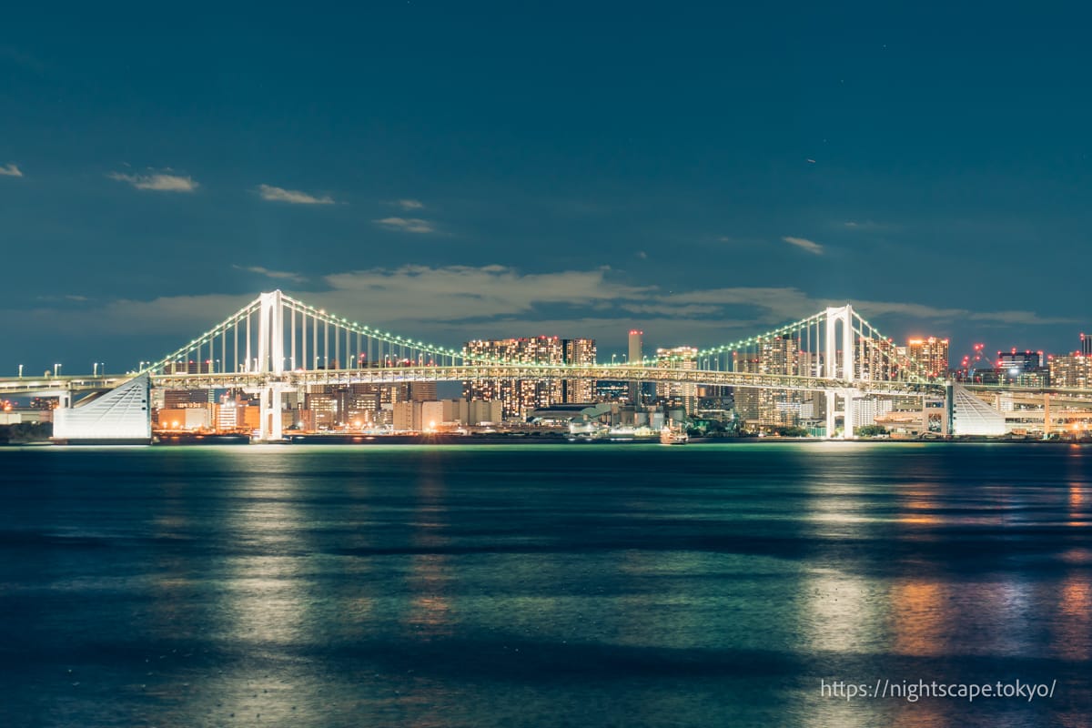 Rainbow Bridge seen from Toyosu Bridge.