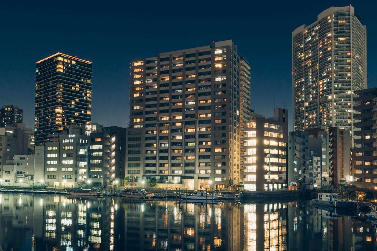 Shibaura Canal and skyscrapers